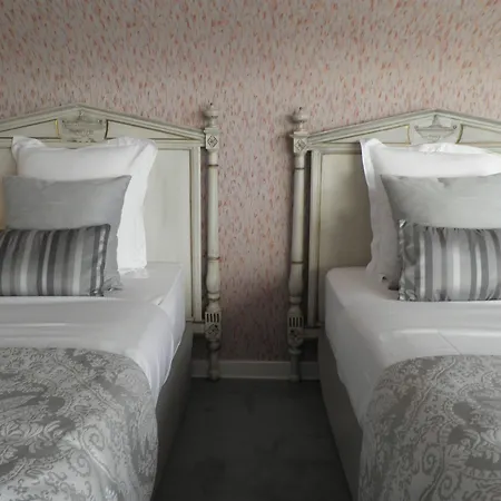 Victoria Arromanches 4*