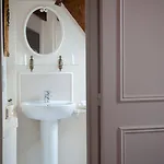 Alojamento de Acomodação e Pequeno-almoço Victoria Arromanches 4*