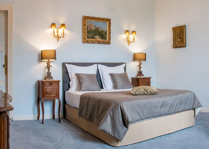 Victoria Arromanches Bed & Breakfast 4*