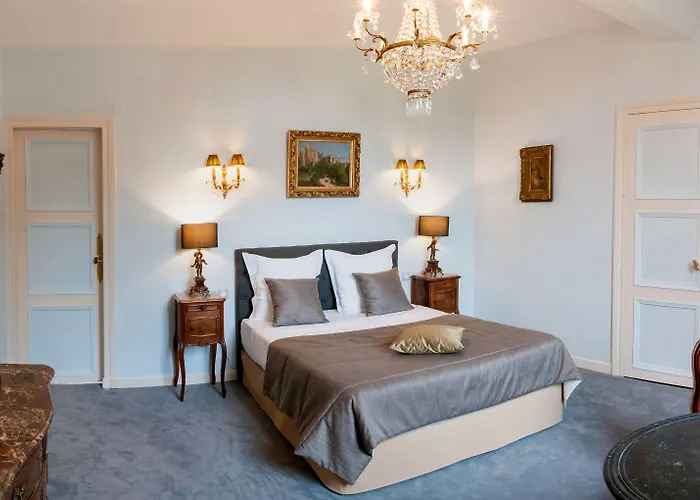 Victoria Arromanches Bed & Breakfast 4*