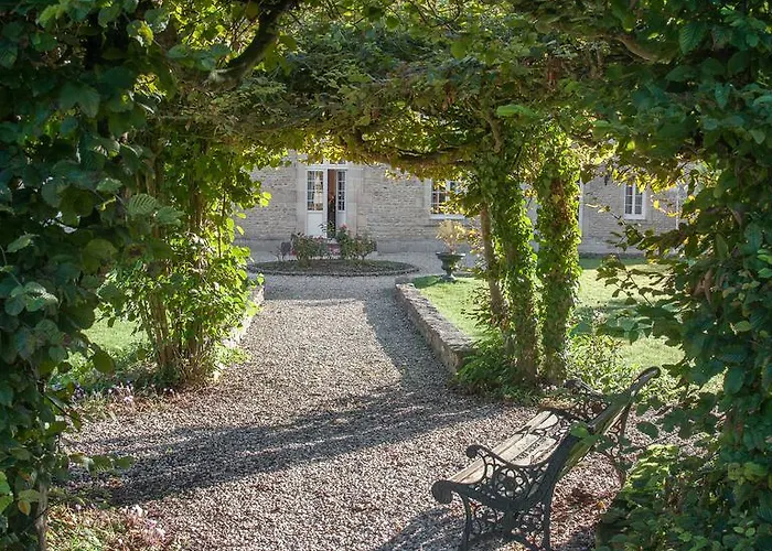 Victoria Arromanches Bed & Breakfast