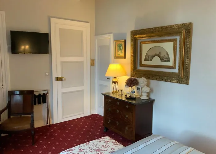 Victoria Arromanches Bed & Breakfast